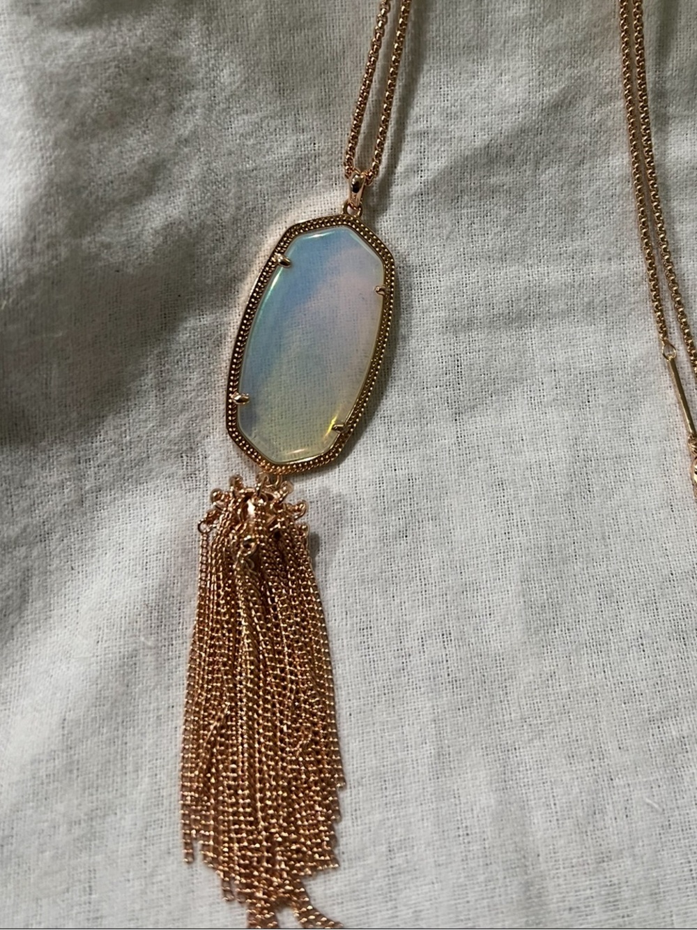 Kendra Scott iridescent opalite Rayne necklace